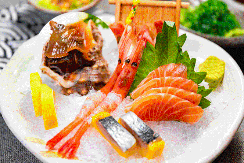 重庆回转寿司：魅力美食之旅