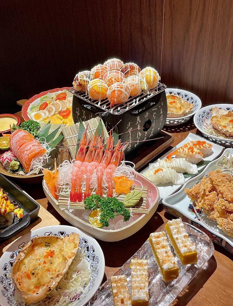 重庆回转寿司：魅力美食之旅
